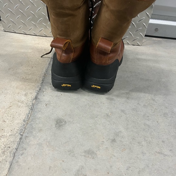 UGG Boots - Picture 8 of 8